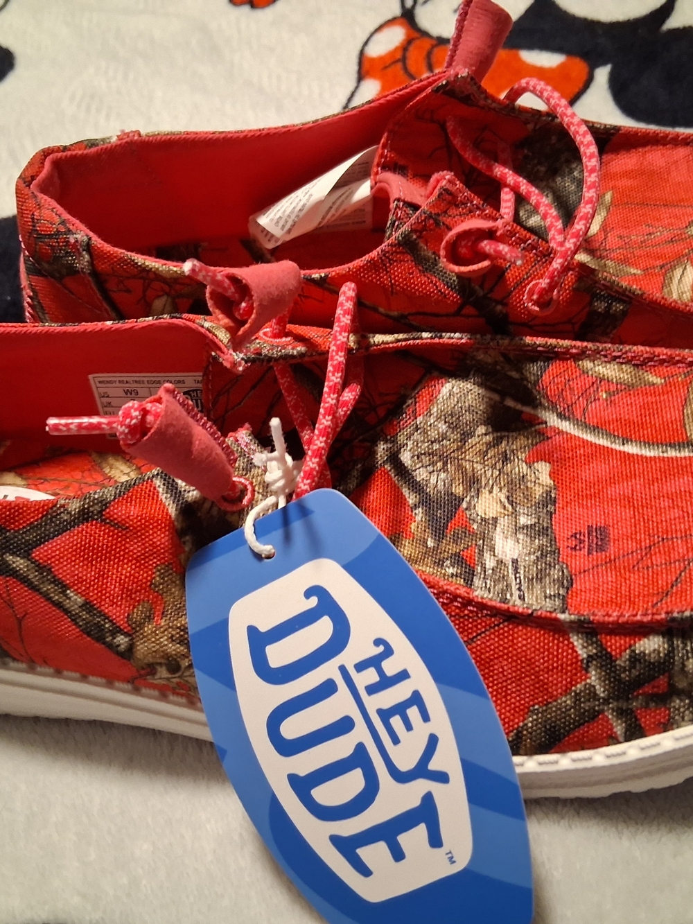 Hey Dude Women Pink Camo Slip-On Sneakers - Picture 2 of 3